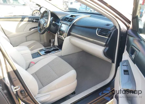 2014 Toyota Camry Hybrid Xle z USA, uszkodzony, nr VIN 4T1BD1FK6EU100773